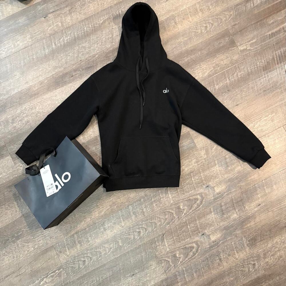 Alo yoga black hoodie size